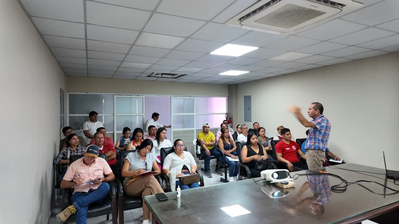 El comité de Transparencia 🔎 del Benemérito Cuerpo de Bomberos de Paján 👨‍🚒asistió al Taller sobre el Proceso de Rendición de cuentas 2025